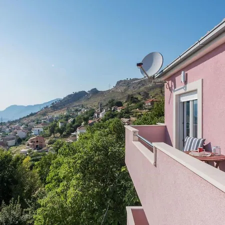 Enticing In With Private Swimming Pool Vila *